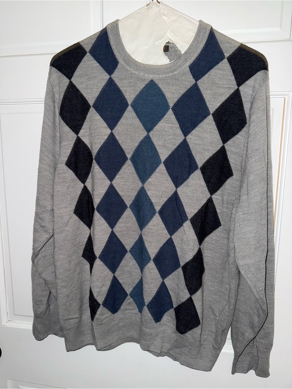 Dockers Men’s Gray Crewneck Sweater with Navy and Black Argyle